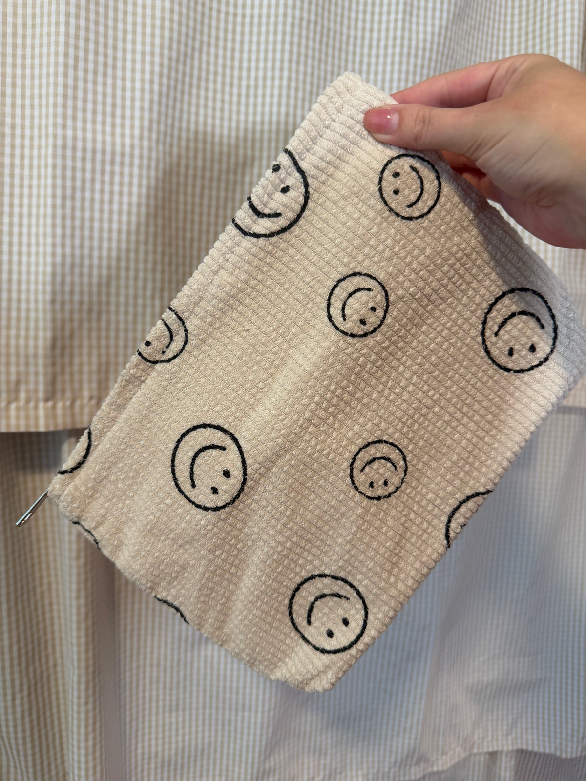 Tay Smiley Pouch