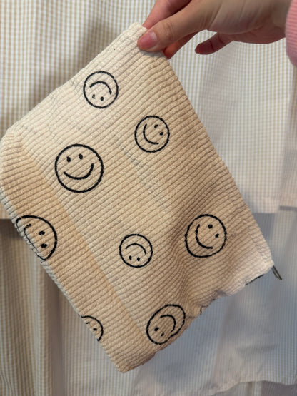 Tay Smiley Pouch